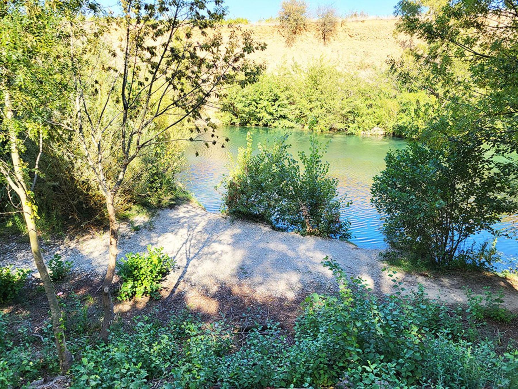 Camping Le Val De Cesse Mirepeisset 외부 사진